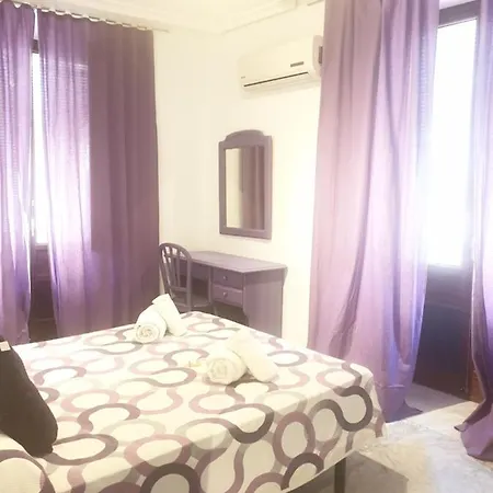 Dona Lola Corner Apartment Seville