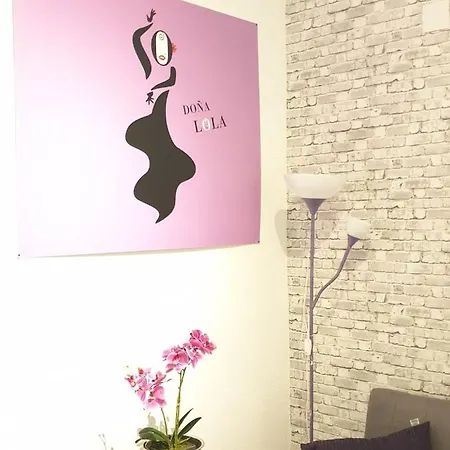 Dona Lola Corner Apartment *
